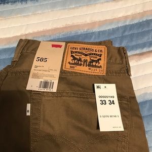 Men’s Levi’s Brown